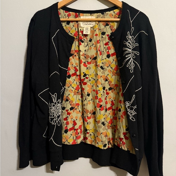 Tabitha Black Cardigan with White Floral Embroidery - Picture 2 of 4